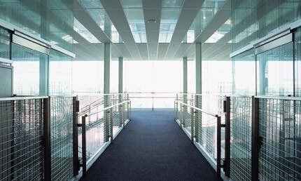 スタッフインタビュー